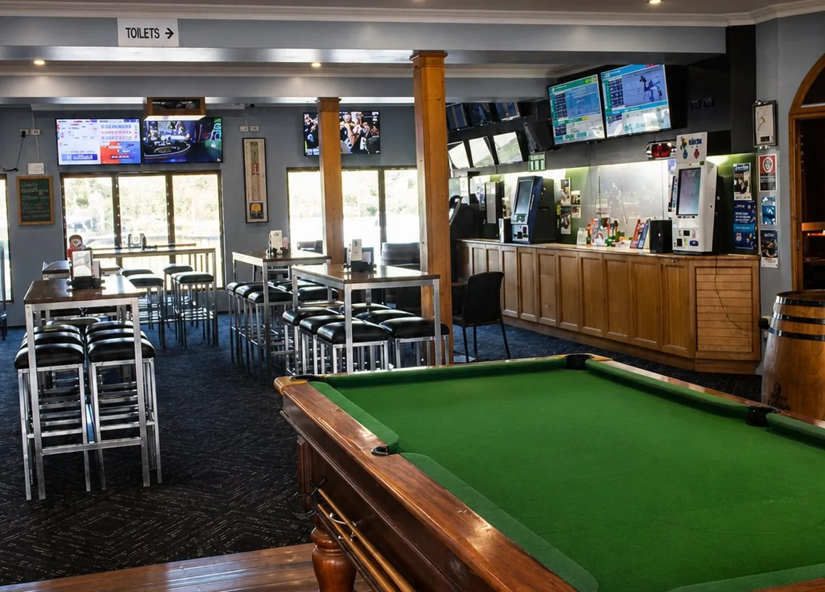 Sports bar and pool table at Riverview Hotel